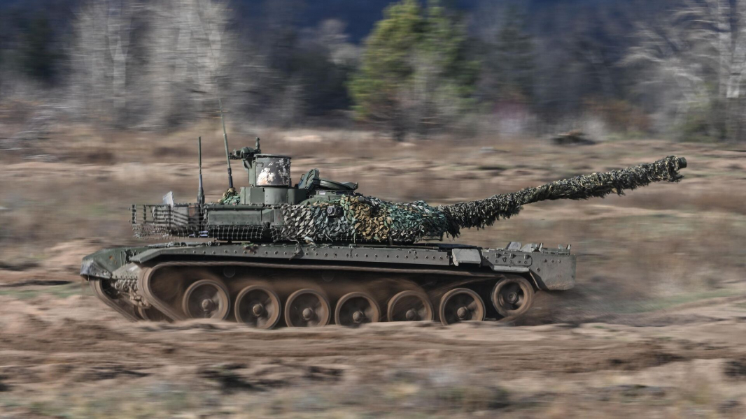 МО: танк Т-90М «Прорыв» уничтожил огневую позицию ВСУ на Донецком направлении