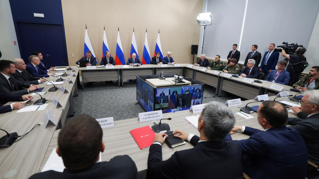 Путин: продукция народного ОПК зачастую не уступает крупным предприятиям