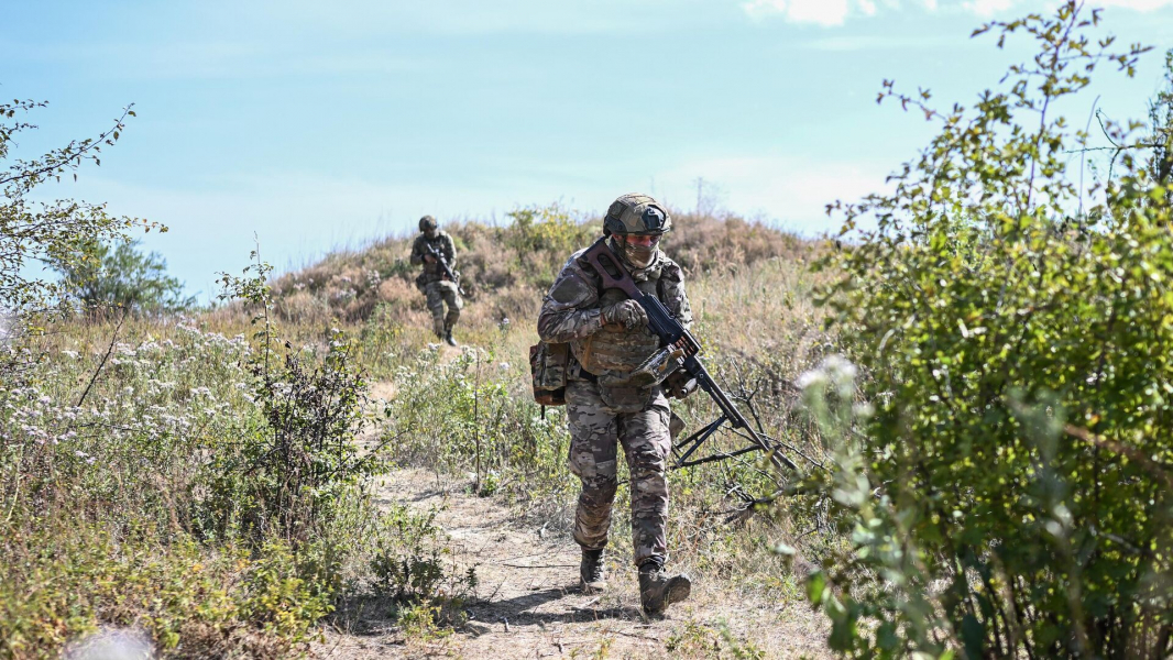 Студенты техникума в Курской области делают печки для российских военных